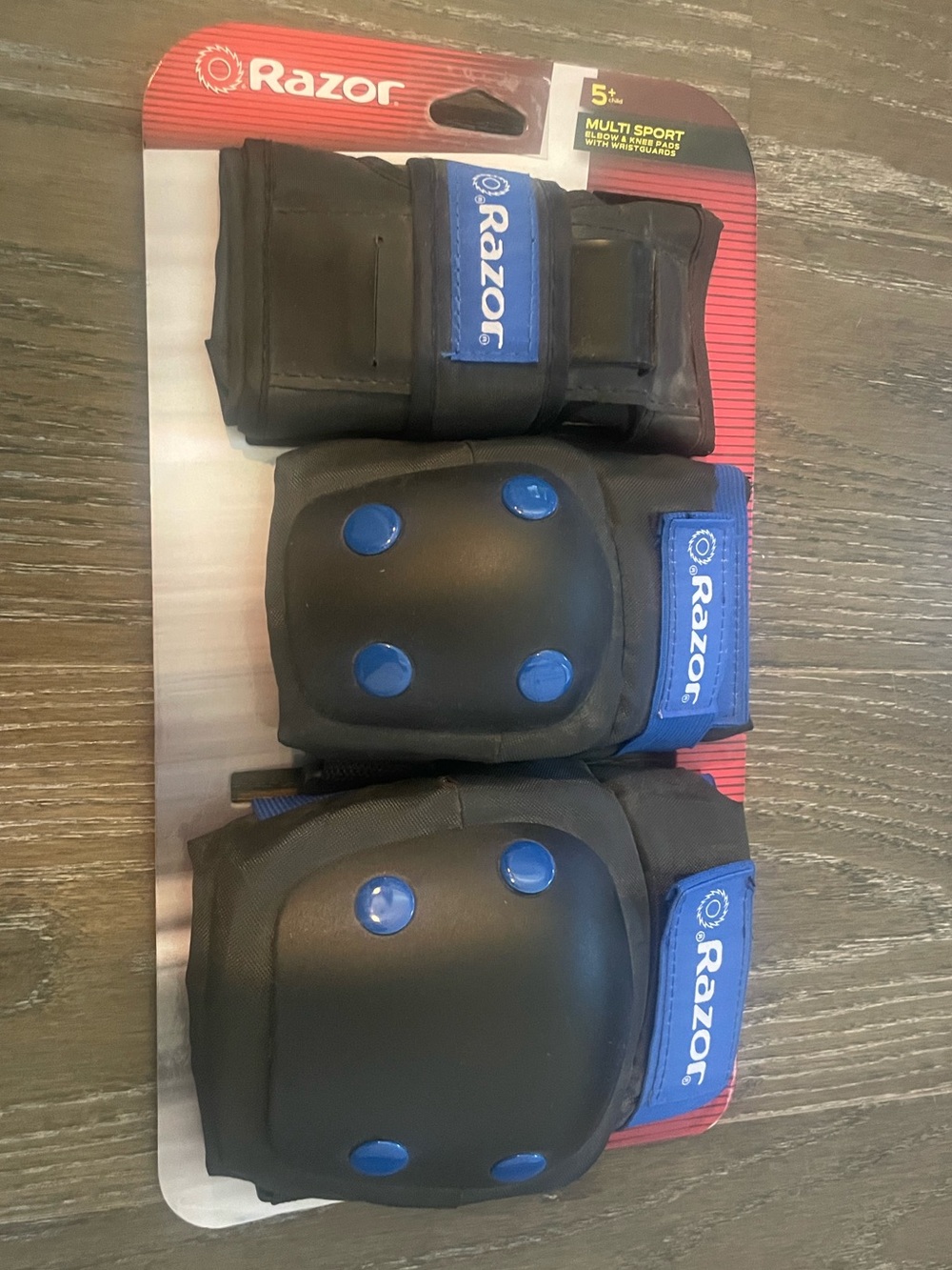Razor Multi Sport Protective Knee and Elbow Pads with Wristguards for age 5+